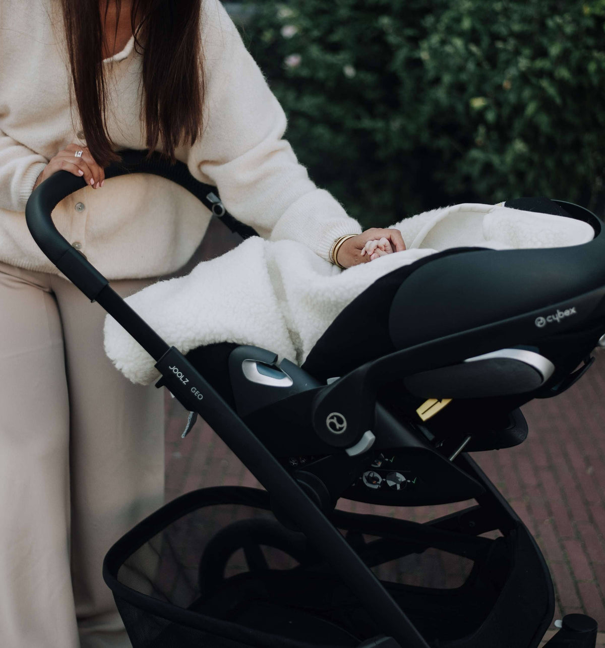 Wikkeldeken met maxi-cosi openingen: Natural
