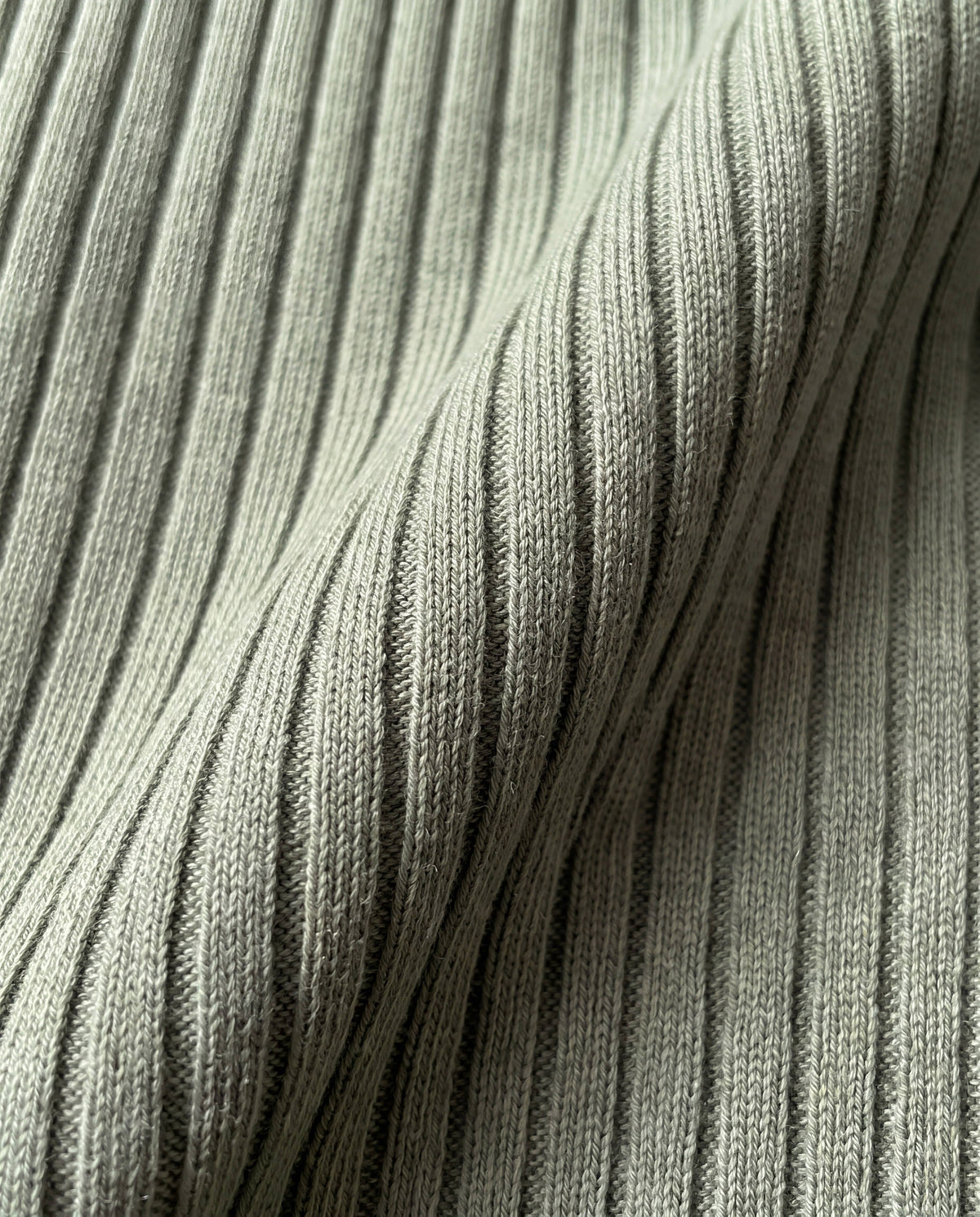 Wollen broekje rib - merinowol - Oil Green: 50