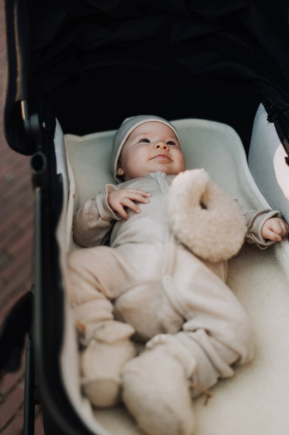 onderlegger voor kinderwagen of wieg 35x75 cm in beige of neutral