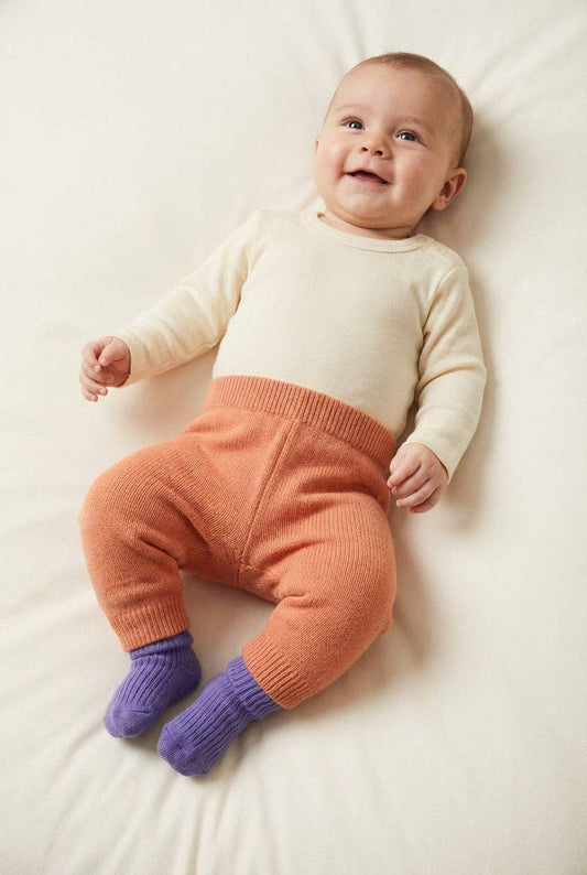 Merinowol gebreid baby broekje - Peach Fuzz:  50/56  62/68
